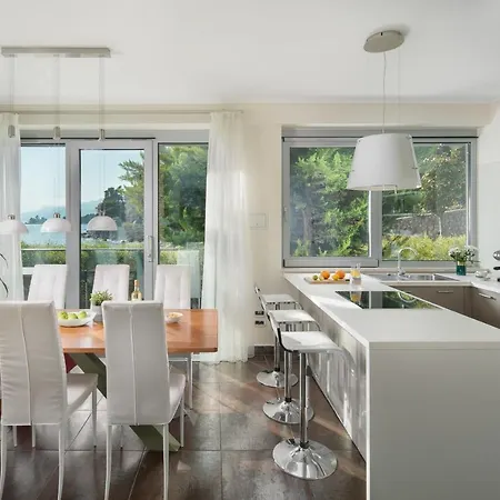 Arentz - Front Sea * Опатия