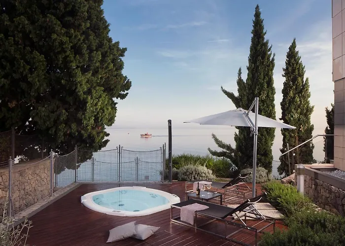 Arentz - Front Sea Apartament Opatija